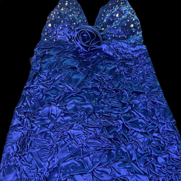 NWT midi Blue bodies cut out  chest with details body on dress - Picture 8 of 10